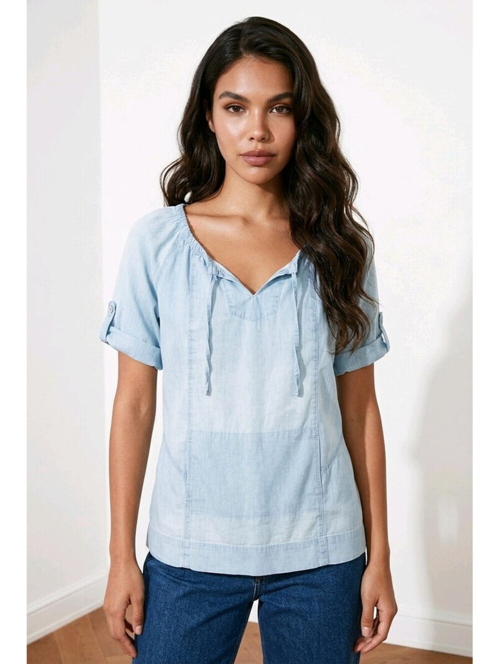 Au Lieu Limited Edition Chambray Tie-Neck Top sz Small